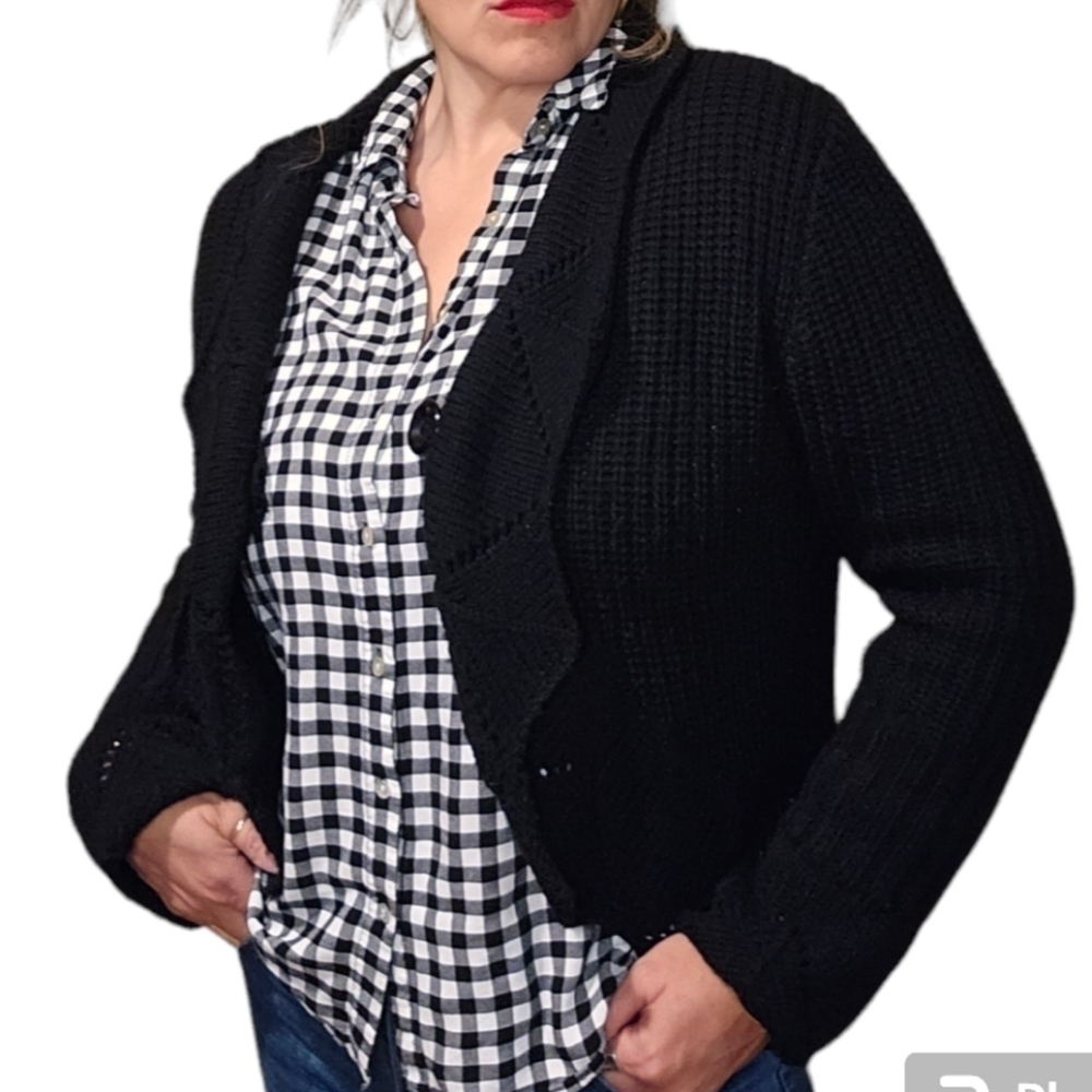 VIP black knit sweater one button closur.  Large.